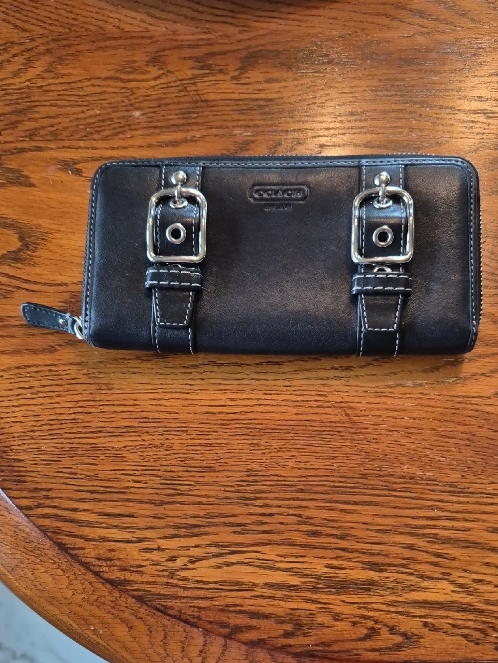 Coach Soho Black Leather Zip Wallet with Silver Buckle Details EUC